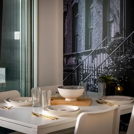 Superbe Avec Patio Apartamento